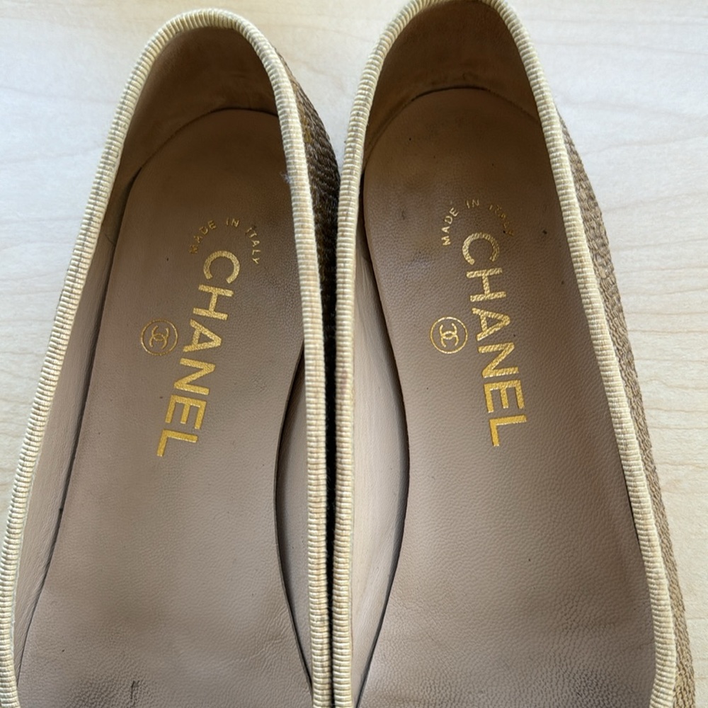 Chanel gold sequin ballet flats - Picture 5 of 7